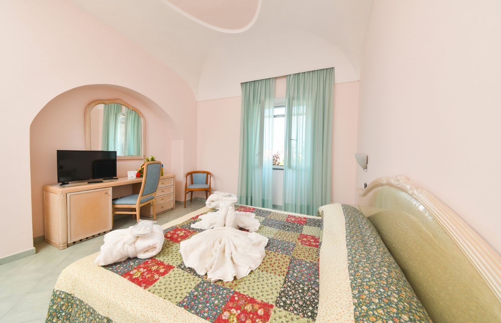 Natale 2026 ad Ischia in Hotel 4 stelle